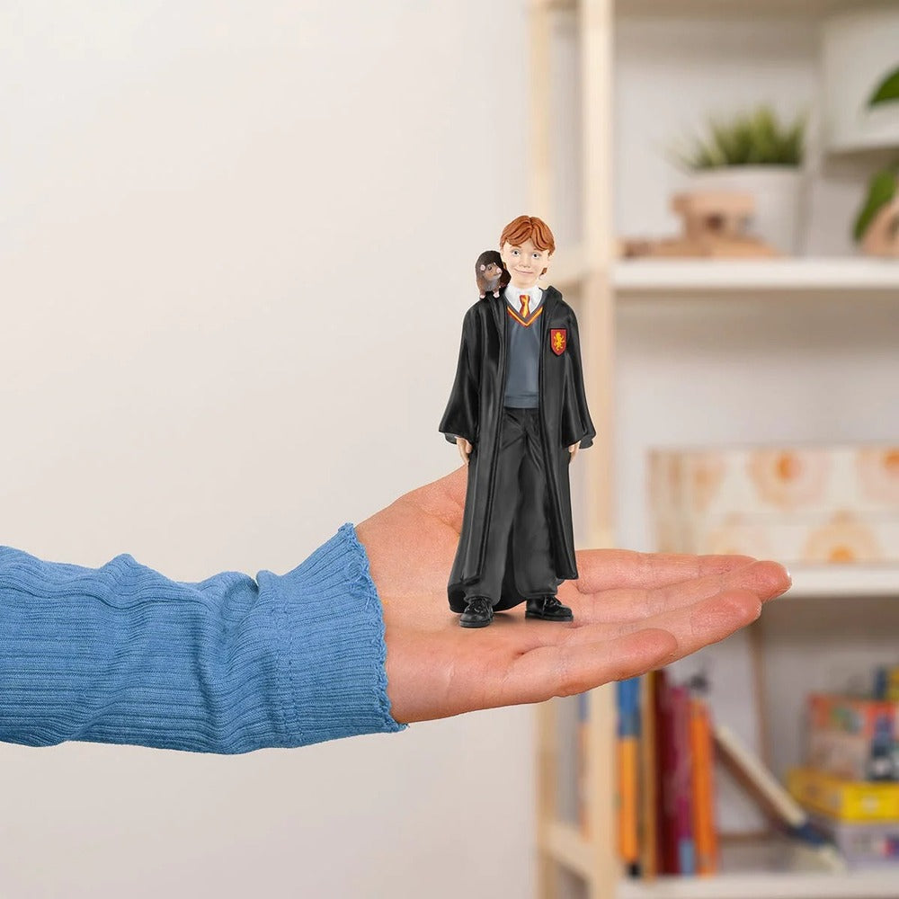 Schleich Wizarding World of Harry Potter - Ron Weasley & Scabbers