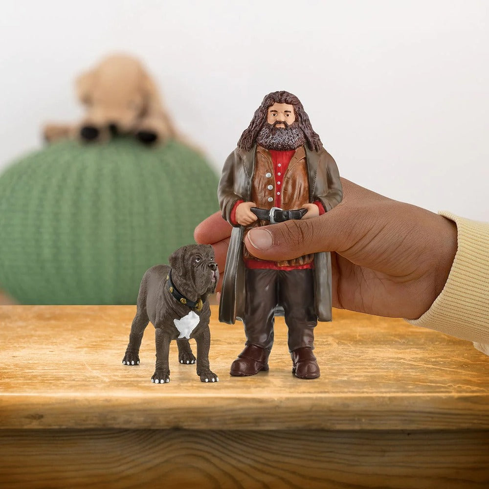 Schleich Wizarding World of Harry Potter - Hagrid & Fang