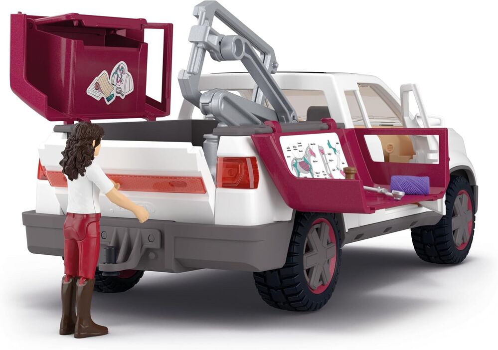 Schleich Horse Club - Mobile Vet with Trailer