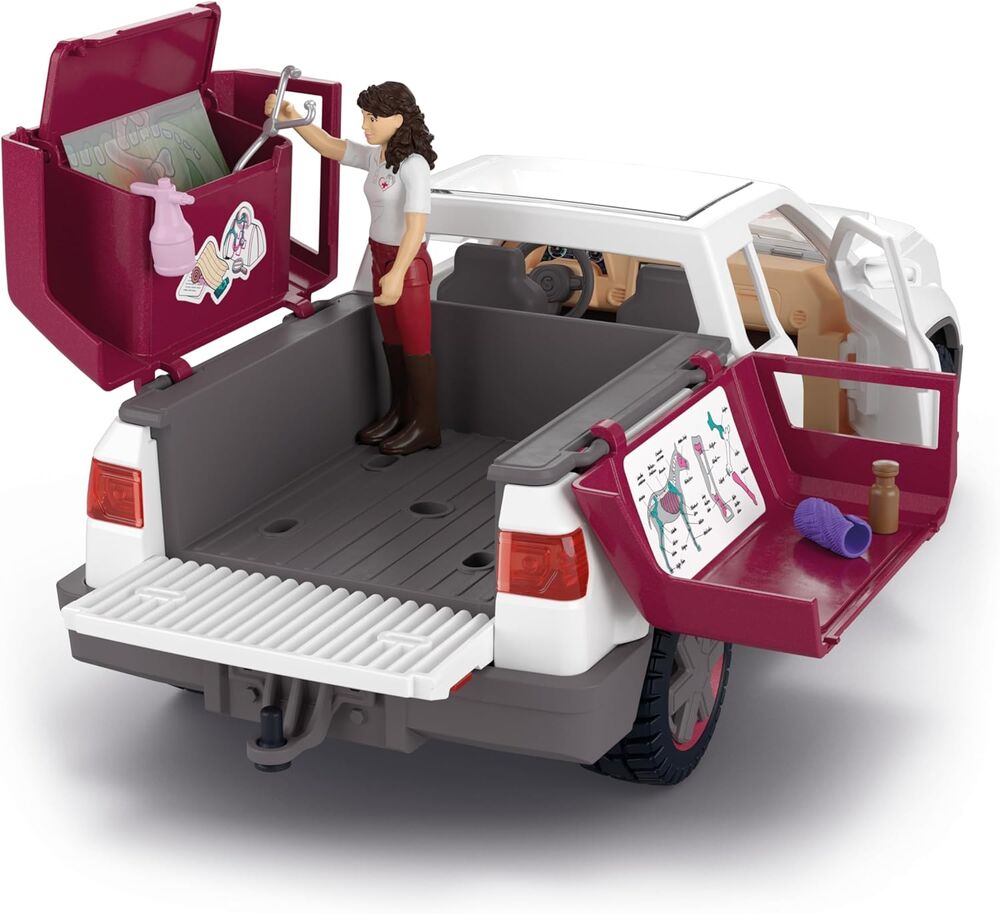 Schleich Horse Club - Mobile Vet with Trailer
