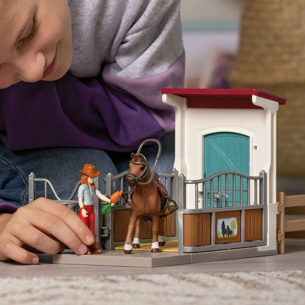 Schleich Horse Club - Horse Box with Hannah and Cayenne