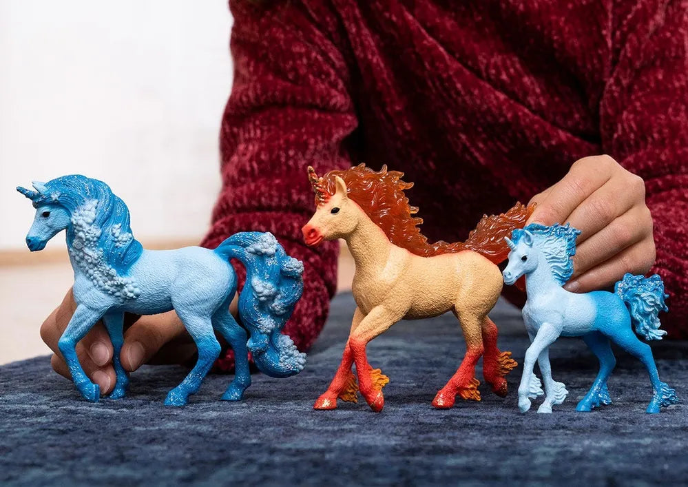 Schleich Bayala - Elementa Fire Unicorn Stallion