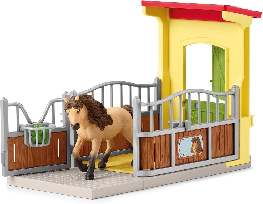 Schleich Farm World - Farm with Chicken Coop and Horse Box