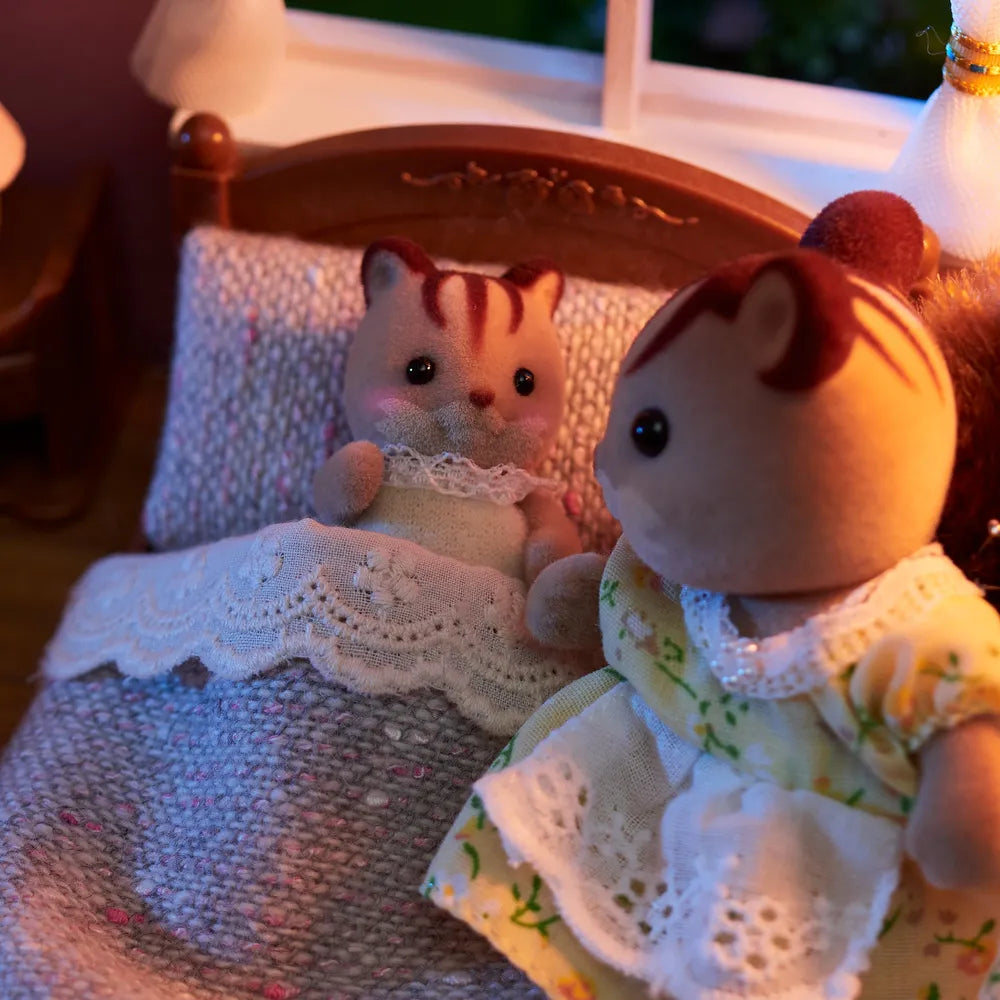 Sylvanian Families - Walnut Squirrel Family