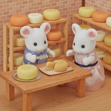 Sylvanian Families - Marshmallow Mouse Family