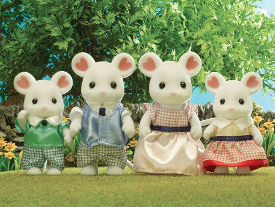 Sylvanian Families - Marshmallow Mouse Family