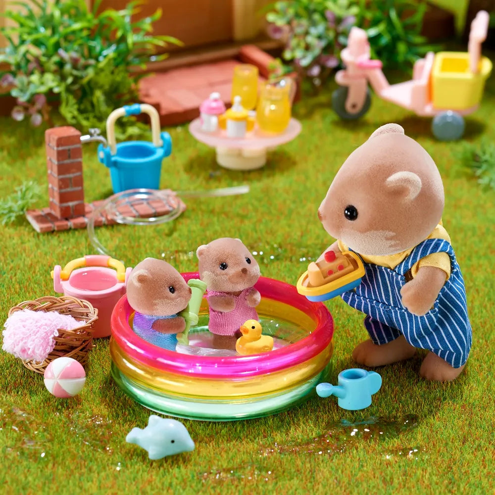 Sylvanian Families - Splashy Otter Family