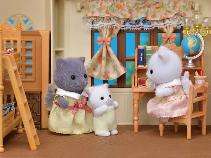 Sylvanian Families - Red Roof Tower House Gift Set