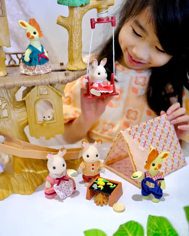 Sylvanian Families - Adventure Tree House Camping Edition