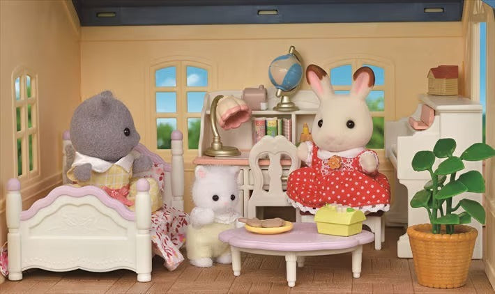 Sylvanian Families - Large House With Carport Gift Set