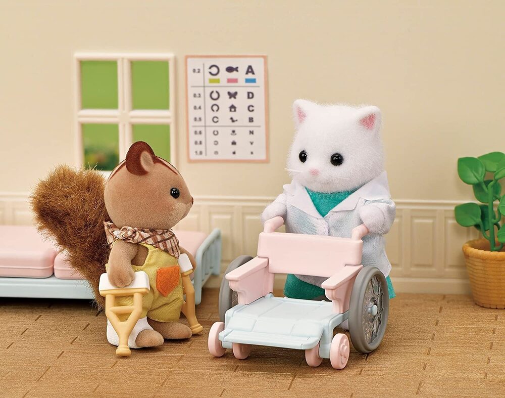 Sylvanian Families - Village Doctor Starter Set