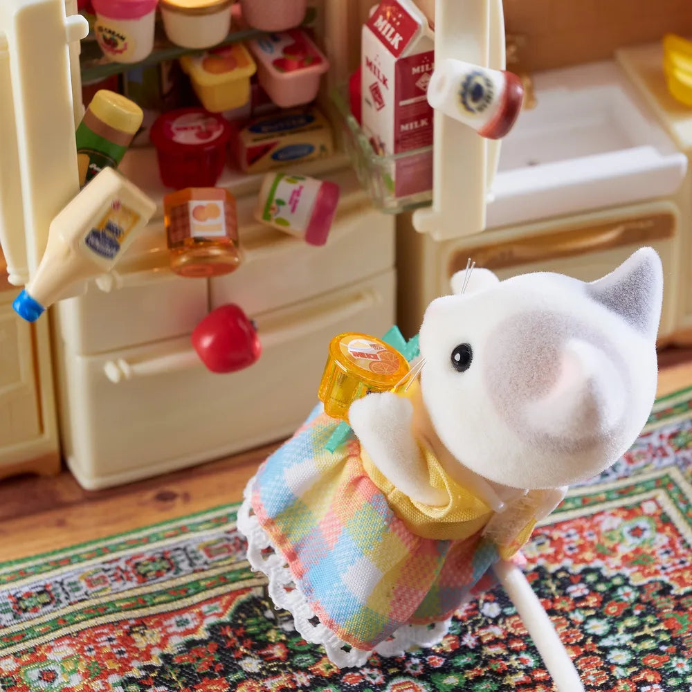 Sylvanian Families - Latte Cat Family
