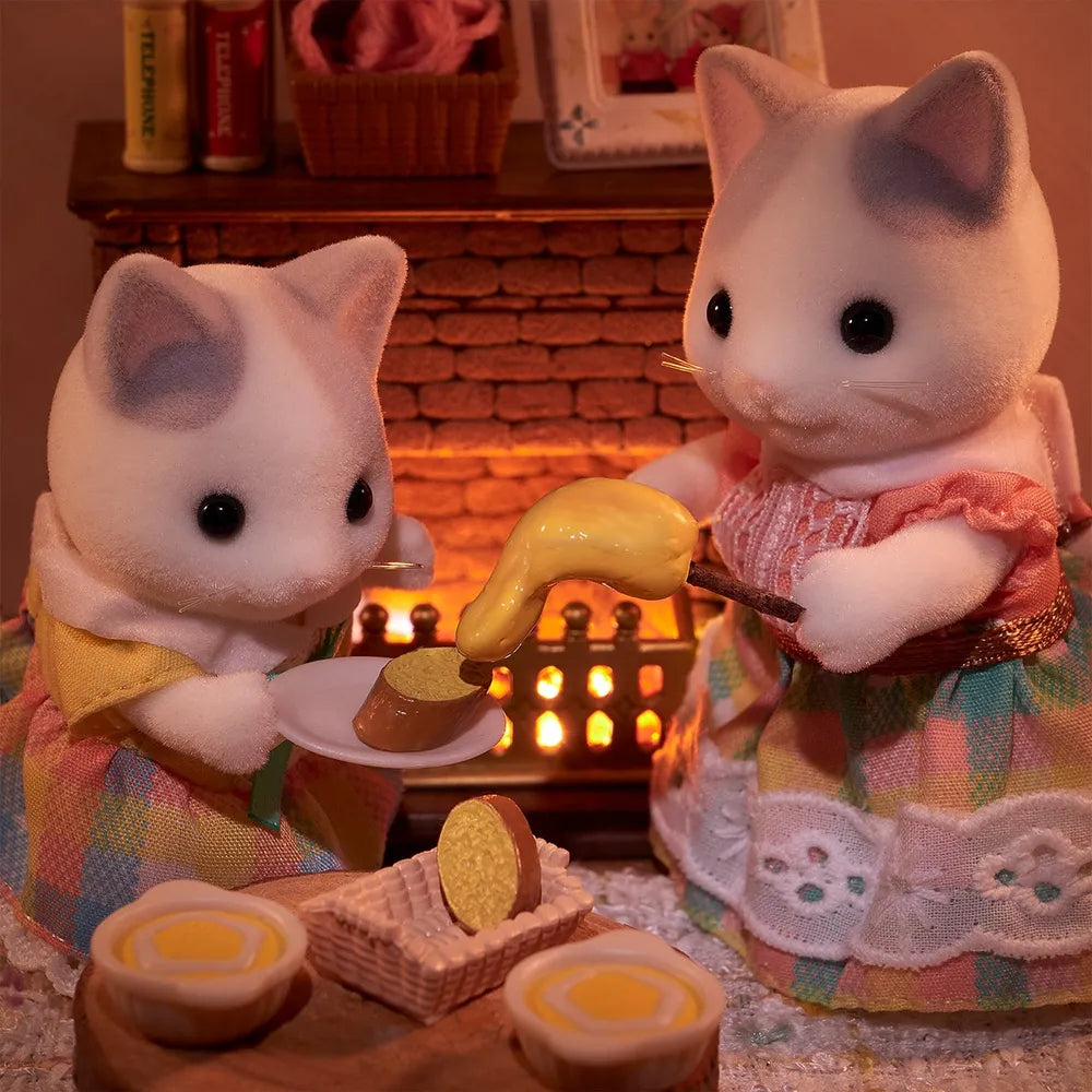 Sylvanian Families - Latte Cat Family