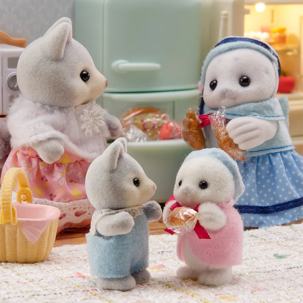 Sylvanian Families - Seal Family