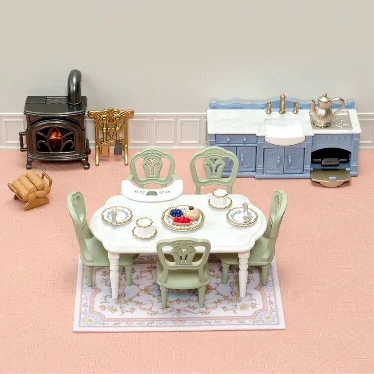 Sylvanian Families - Elegant Dining Room