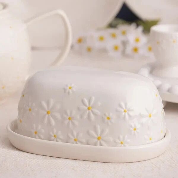 Price & Kensington - Daisy Butter Dish