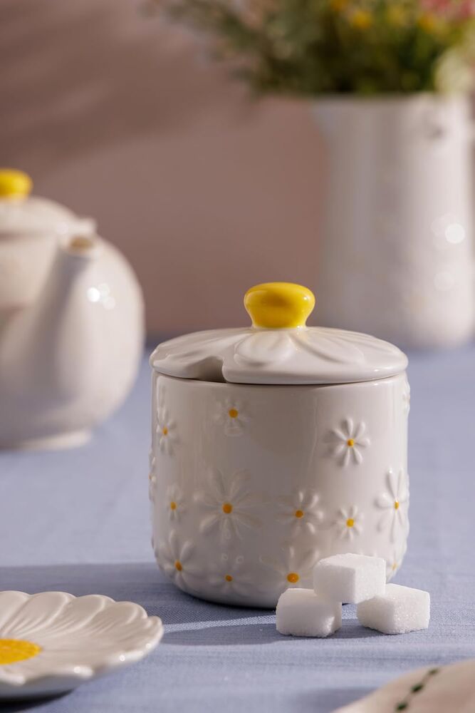Price & Kensington - Daisy Sugar Bowl