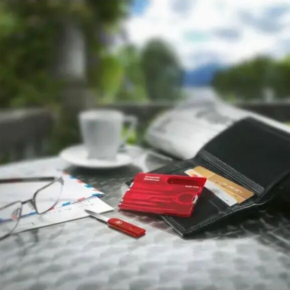 Victorinox Swisscard - Classic Translucent Red
