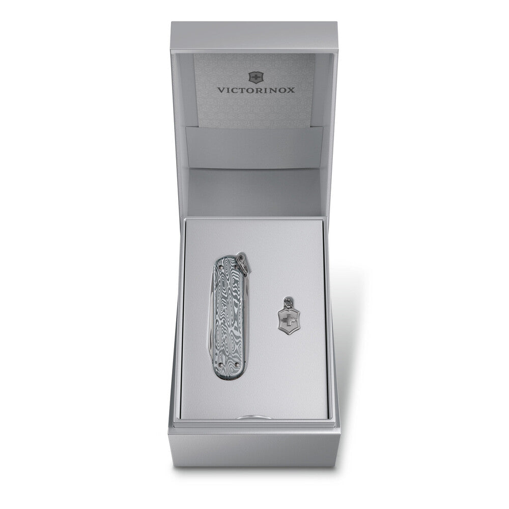 Victorinox Swiss Army Knife - Classic SD Brilliant Damast