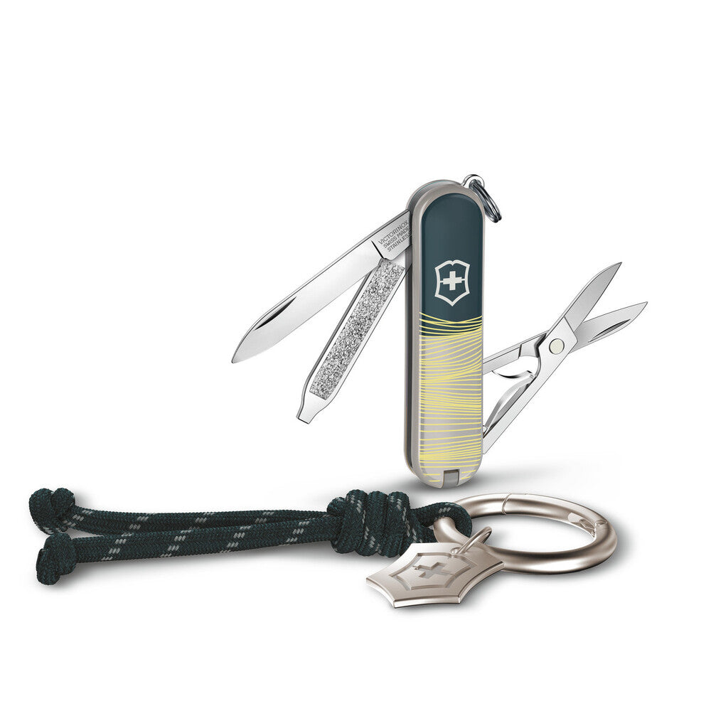 Victorinox Swiss Army Knife - Classic SD Live To Explore New York Style