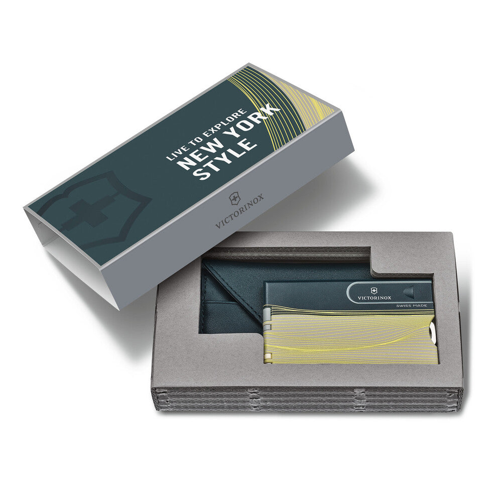 Victorinox Swisscard - Classic SD Live To Explore New York Style