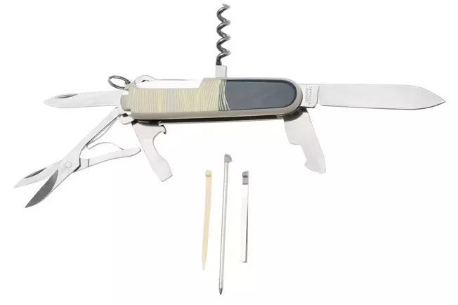Victorinox Companion Swiss Army Knife - Classic SD Live To Explore New York Style