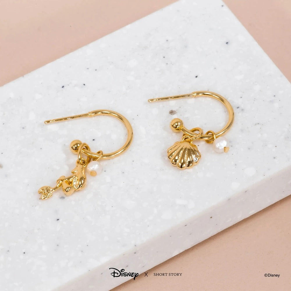 Disney x Short Story Hoop Earrings Little Mermaid - Gold