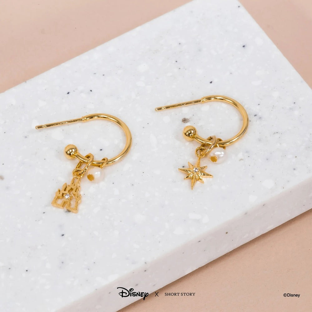 Disney x Short Story Hoop Earrings Castle - Gold