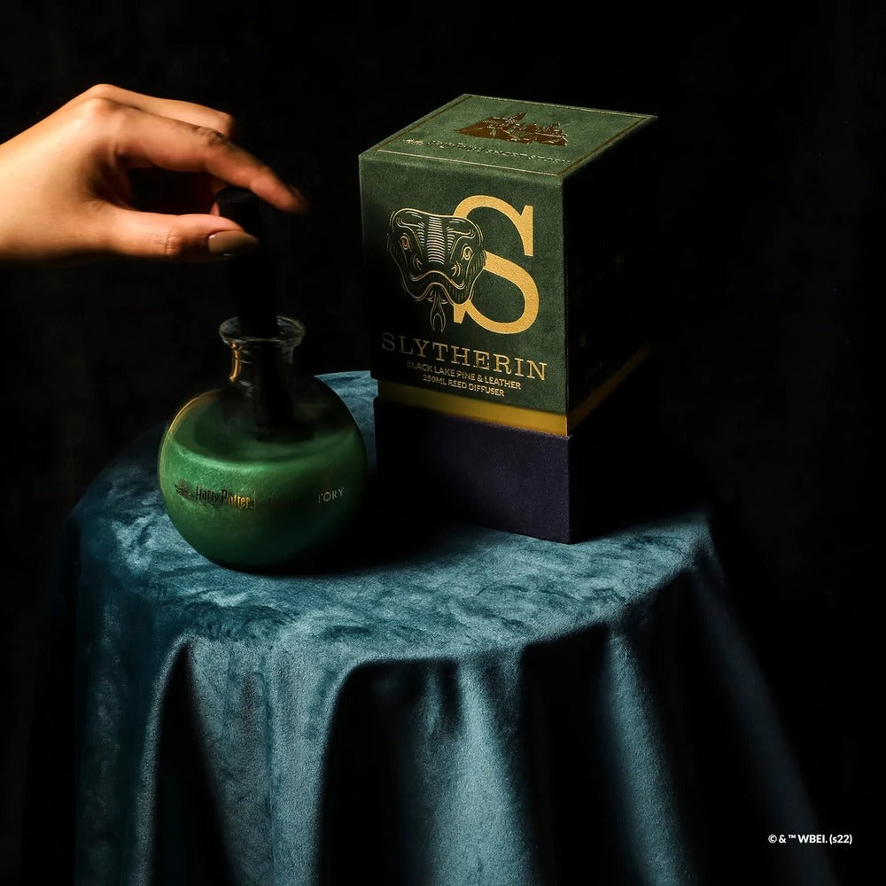 Harry Potter x Short Story Diffuser - Slytherin