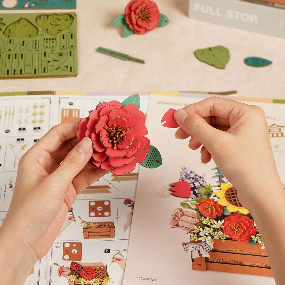 Rolife Wooden Model - DIY 3D Wooden Puzzle Bloom Box
