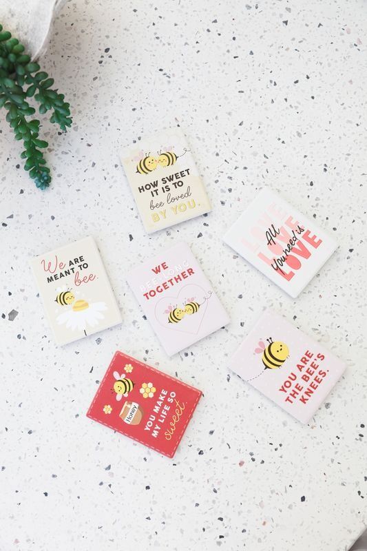 Splosh Valentine's Day - Bee's Knees Magnet