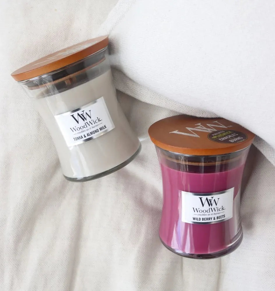 WoodWick Candle - Medium Tonka & Almond Milk