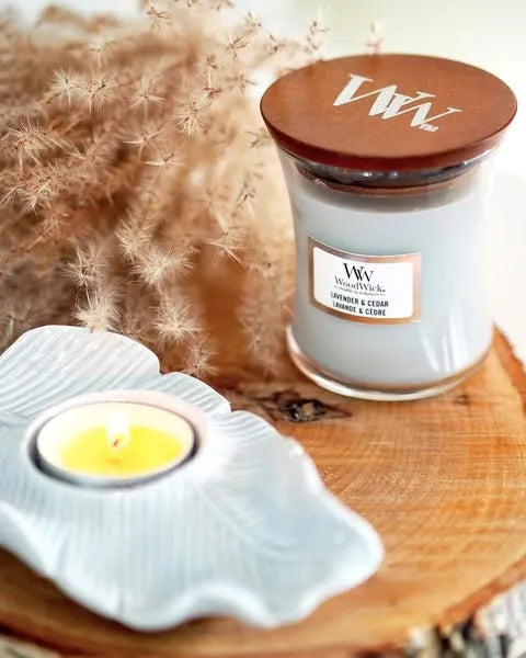 WoodWick Medium Candle - Lavender & Cedar