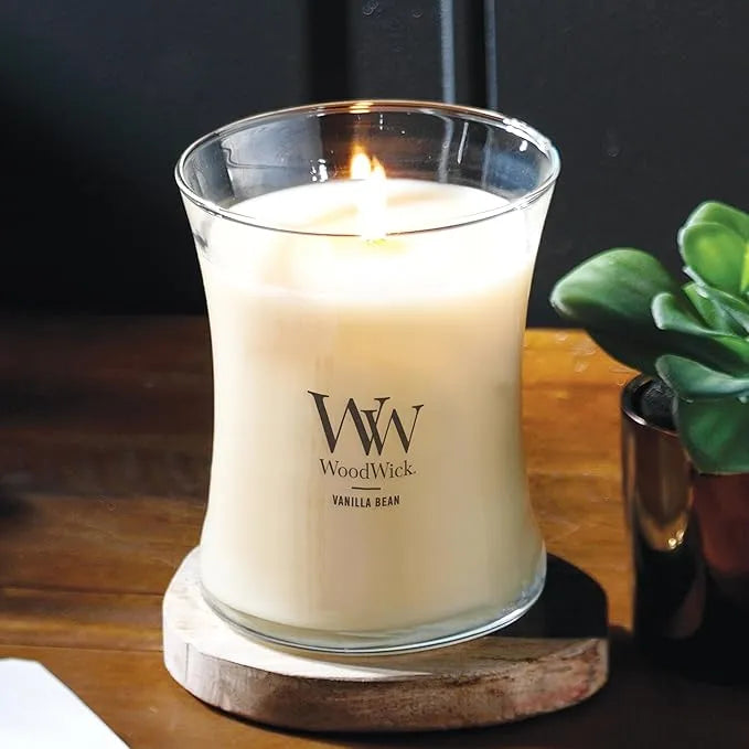 WoodWick Candle - Medium Vanilla Bean