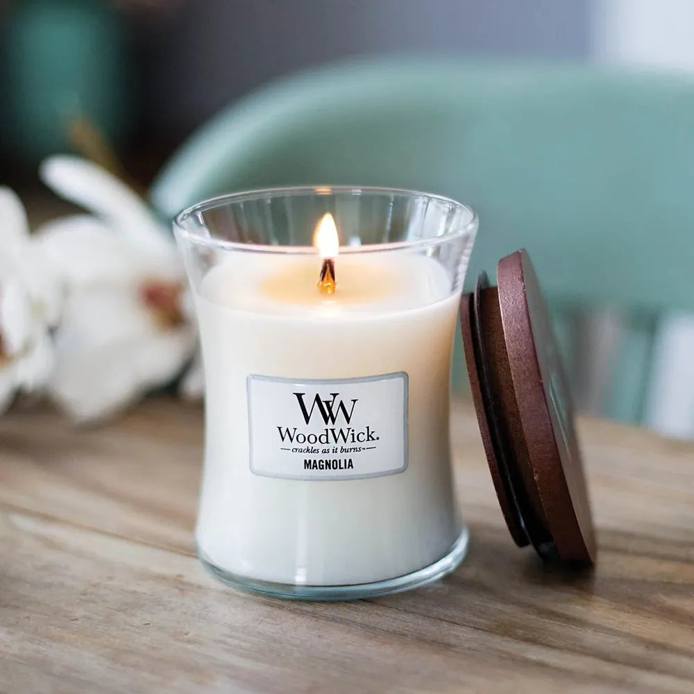 WoodWick Candle - Medium Magnolia