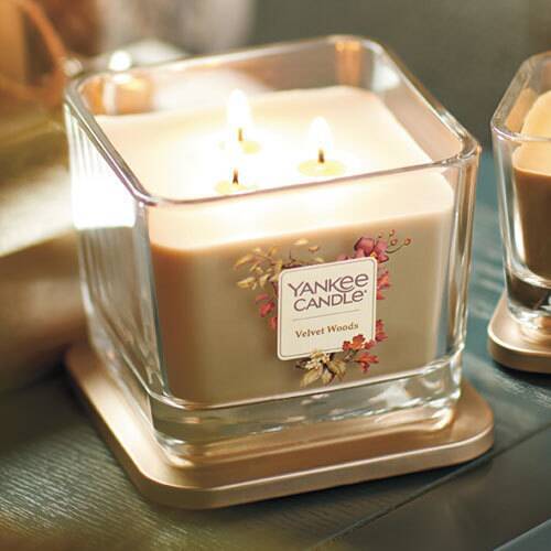 Yankee Candle Medium Square Jar - Velvet Woods