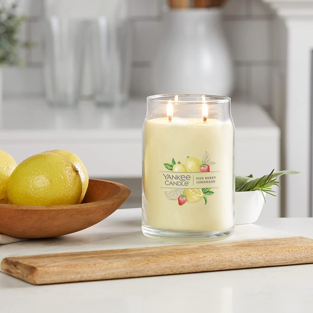Yankee Candle Signature Large Jar - Iced Berry Lemonade