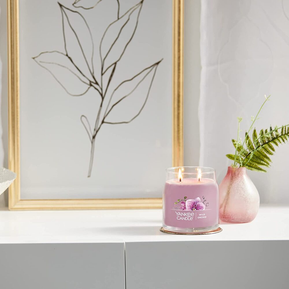 Yankee Candle Signature Medium Jar - Wild Orchid